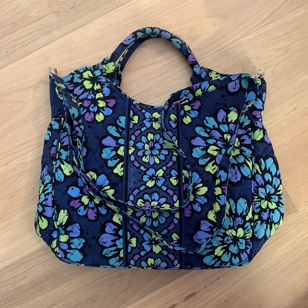 Vera Bradley small tote - Indigo Pop pattern